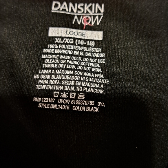 DANSKIN WOMEN'S SIZE XL BLACK STRETCH ATHLETIC TEE SHIRT. - Picture 2 of 4
